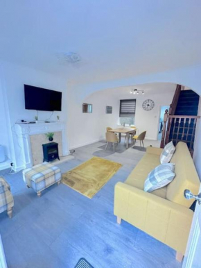 Entire 3bedroom home can sleep 5